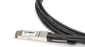 100G DAC cable connected to network switch in data center environment