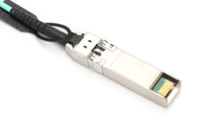 Low latency AOC for data center
